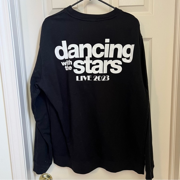 Dancing with the stars live tour 2023 sweatshirt black and white size XL - Picture 3 of 3